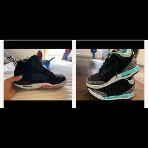 2 pairs of shoes